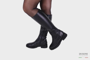 Stivale carrarmato in pelle nera </br> D1354 Scarpe donna