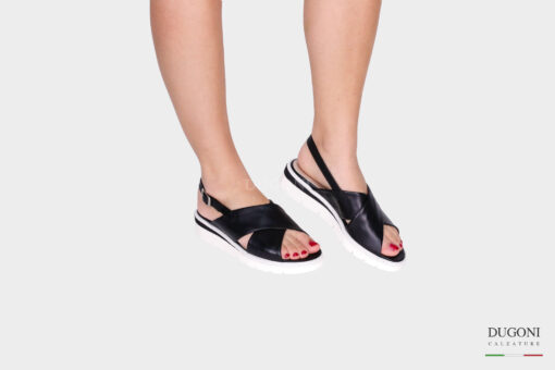 Sandalo con zeppa in pelle di nappa nera </br> D1396 Scarpe donna
