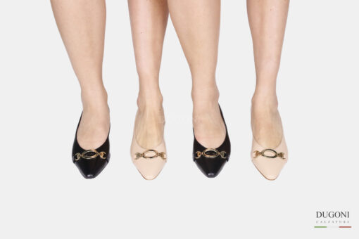 Décolleté pelle nera con accessorio </br> D1427 Outlet