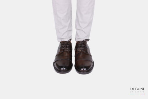 Stringata marrone fondo iniezione  </br> U339 Calzature uomo