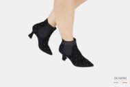 Tronchetto nero con  borchiette  </br> D1459 Outlet