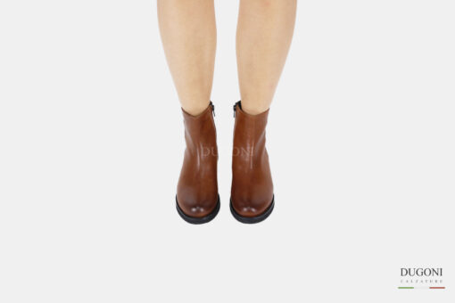 Stivaletto marrone cuoio con cerniera  </br> D1443 Scarpe donna