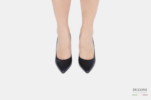 Décolleté a coda in pelle nera<br/>  D1500 Décolleté
