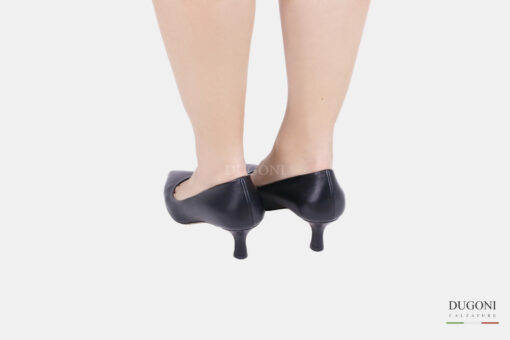 Décolleté in pelle nera <br/>D1506 Décolleté