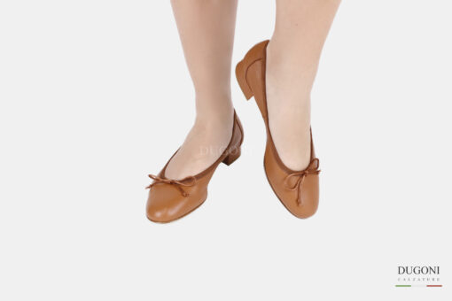 Ballerina tacco 20mm in pelle marrone chiara </br> D1293 Ballerine