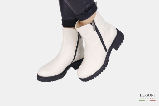 Stivaletto in pelle ghiaccio con cerniera </br> D1567 Scarpe donna