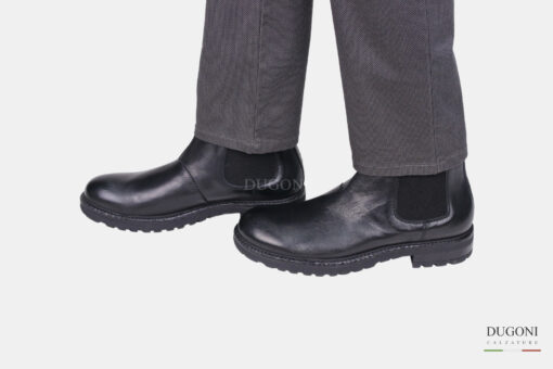 Stivaletto  in pelle nera  con elastici _JP DAVID   <br> U365 Calzature uomo