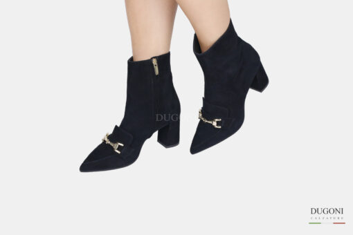 Stivaletto camoscio nero con accessorio </br> D1582 Scarpe donna