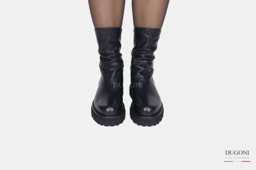 Stivaletto  in pelle stretch con carrarmato   </br> D1695 Scarpe donna