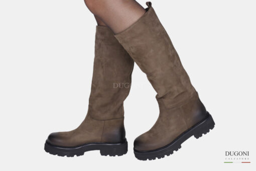 Stivale a tubo in nabuk marrone  </br> D1600 Scarpe donna