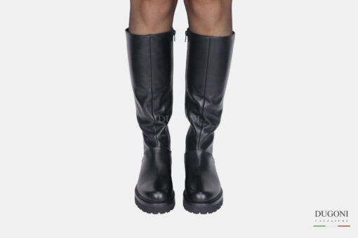 Stivale in pelle nero con carrarmato </br> D1602 Scarpe donna