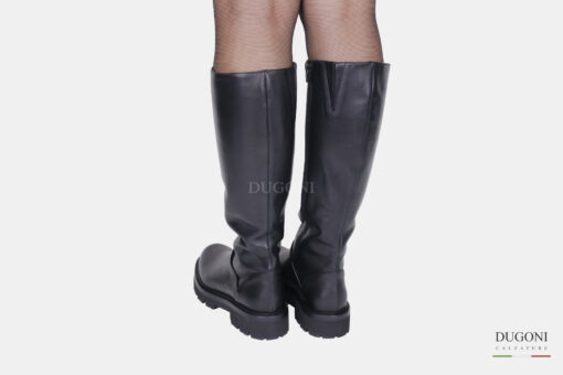 Stivale in pelle nero con carrarmato </br> D1602 Scarpe donna