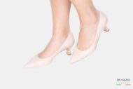 Décolleté in pelle avorio tacco rocchetto  <br/> D1663 Décolleté