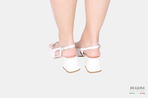 Slingback con accessorio in naplak bianca </br> D1622 Outlet