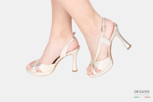 Sandalo 105 in pelle laminato platino </br> D1631 COLLEZIONE SPOSA