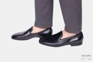 Mocassino in pelle nera liscia </br> U379 Calzature uomo
