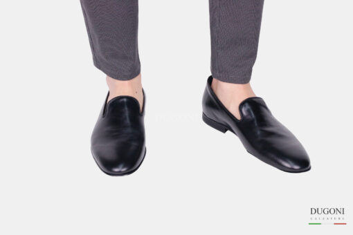 Mocassino in pelle nera liscia </br> U379 Calzature uomo