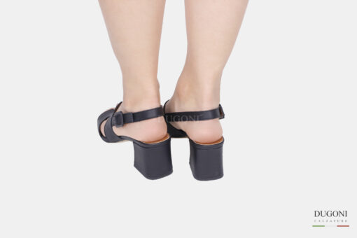 Sandalo in pelle nera Legazzelle <br> D1682 Outlet
