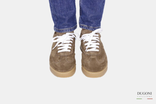 Sneakers in camoscio tabacco – BRECOS </br> U387 Calzature uomo