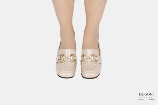 Mocassino in naplak beige con accessorio satinato </br><span>-lavorazione a sacchetto-</span> </br>D1707 Mocassini