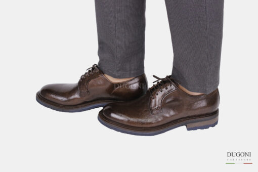 Stringata liscia in pelle marrone – BRECOS <br> U400 Calzature uomo