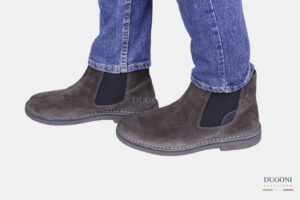 Scarponcino in camoscio grigio con elastici  <br> U402 Calzature uomo