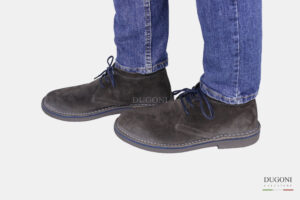 Scarponcino scamosciato grigio <br/> DUGONI <br> U411 Calzature uomo