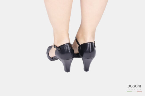 Mary Jane  in pelle nera spuntata  </br> D1747 Mary Jane