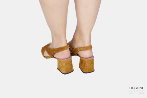 Sandalo in camoscio marrone cuoio Le gazzelle </br> D1800 Outlet