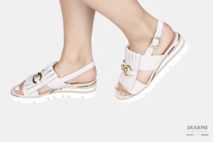 Sandalo zeppa in pelle bianco antico  </br> D1804 Outlet