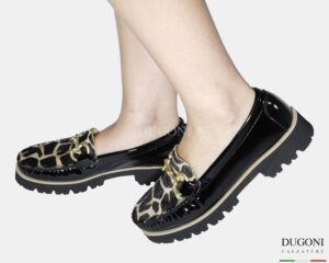 Mocassino animalier in vernice nera </br> LIVERPOOL D1844 Mocassini