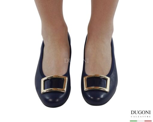 Scarpa in pelle blu con accessorio  </br><span>-lavorazione a sacchetto-</span></br> D1856 Scarpe