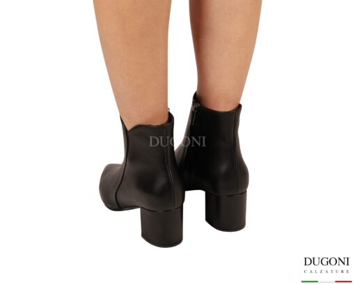 Tronchetto in pelle nero</br> <span>-lavorazione a sacchetto-</span></br> D1941 Scarpe donna