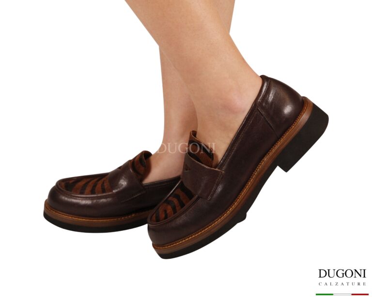 Mocassino in pelle testa di moro con cavallino</br> D1939 Mocassini