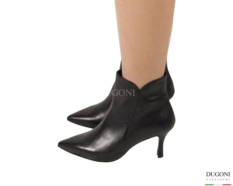 Tronchetto in pelle nera</br> <span>-lavorazione a sacchetto-</span></br>D1965 Scarpe donna