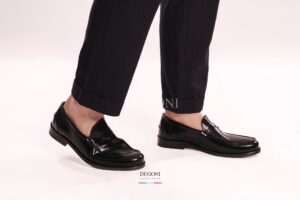Mocassino college  in pelle nera lucida _LIVERPOOL  </br> U424 Calzature uomo