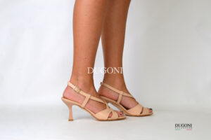 Sandalo  in pelle nude <br/> Dugoni Solomoda <br/>D2008 COLLEZIONE SPOSA
