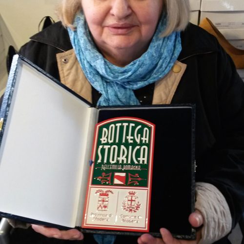 Mamma-con-Targa-